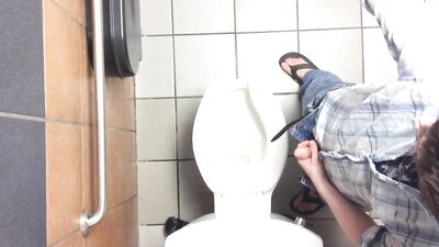 Gay Porn Spy Selfie Jerk Off Boys Video - Public Outside Solo!