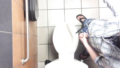 Gay Porn Spy Selfie Jerk Off Boys Video - Public Outside Solo!