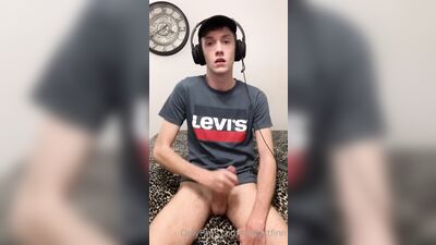 Gaymer Boys Unleashed! - Online Webcam Sexcapades with Hot Gamers!