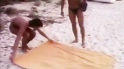 Gay Porn Vintage - Garccedil;ons de Plage This is a classic porn movie from 1982, directed by Jean-Daniel Cadinot, with amazing scenes of public outdoor sex, group sex, cum shots and ass play.