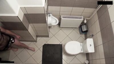 Gangbang Club Lounge: Four-Way Orgy with Bareback Cumshots