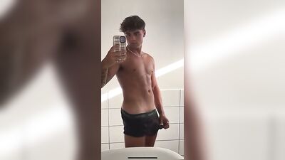 Gay Porn Fiddy Rhet Tik Tok: Amateur Straight Boys Turn Up The Heat!