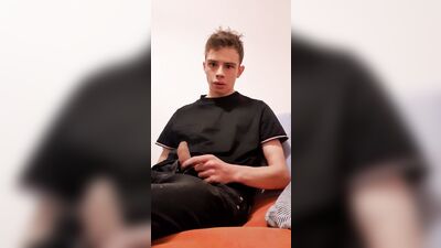 Hot Boy Cute Solo Lonelygayboy: A Gay Porn Video Delight!