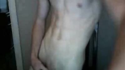 Straight Guys Showing 2 : Cum & Web-Cam Wank Boy