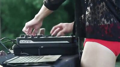 Inside the House: Threesome Explosion!