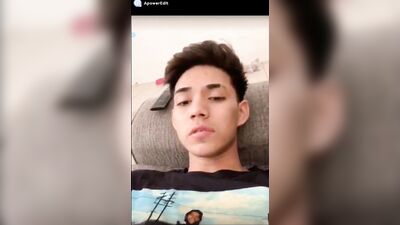 Face is important - Amateur Big Cocks Handjob