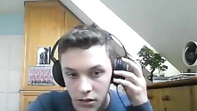 Young Boys Sucking and Jerking: An Amateur Cum Shot Handjob Experience