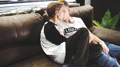 Straight Boy Gets Flowered - Gay Porn Delivered