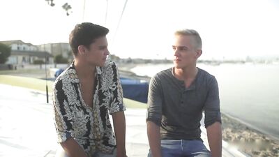 Bareback Bungalow Bang - Gay Porn Videos