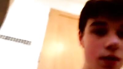 Teen Sucking His Hot Milk !