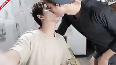 Gay Teen Bareback Action Couple Show - Milvid01 Hot Porn