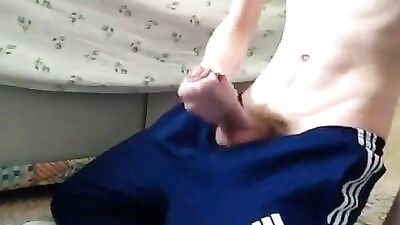 Trackie Slash: A Gay Porn Video with a Twinks JO Session!