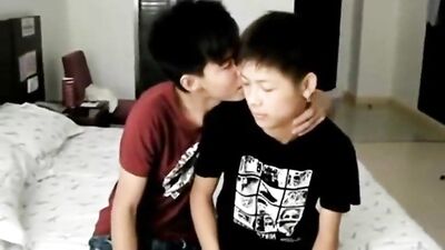 Hot Asian Sex Action Twinks Sucking and Fucking