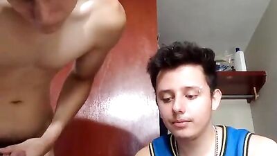 Metendo a rola no meu primo viadinho boys - Gay Porn Fun Handjob Experience!
