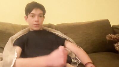 Cute Couch Wankers Amateur Handjob Solo Web-Cam Experience: A Body To Die For!