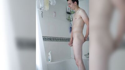 British Twink Porn in the Shower: Amateur Ass Play Solo