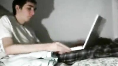 Gay Twink Cumshots - Cruising the Web for Hot Porn