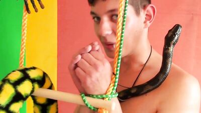 Gay Teen Jerks Off: Snake Classic Porn