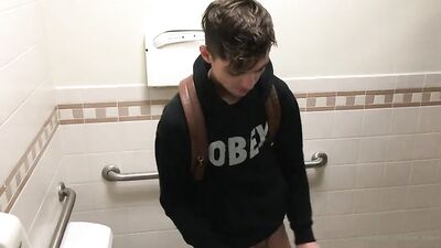 Gay Toilet Public Jerk Off Adventure - Bens Muscle Frat Boys