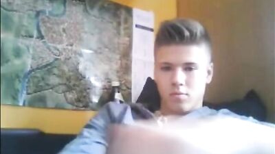 Twink Porno in Stall: Self-Satisfaction for Pleasure