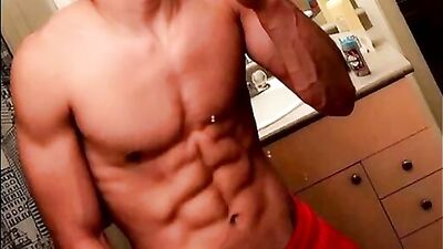 Hot College Football Jock: Muscle Men Cum Shots!