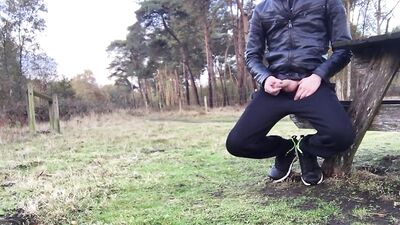 Gay Porn Jocks: Urinating and Jerking Boys!