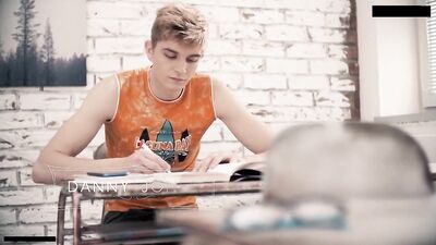 Exploring Nymphomaniacs Cum Shots - Dannys Gay Porn Adventure