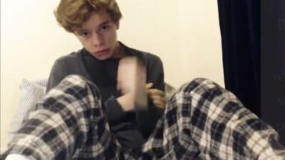 Twink Pornstar Cumshots: Big Dick Wake and Wank in Pajamas!