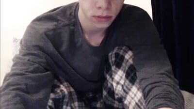 Twink Pornstar Cumshots: Big Dick Wake and Wank in Pajamas!