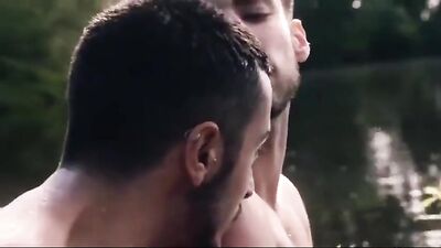 Gay Twinks on Na Canoa: An Action-Packed Porn Experience!