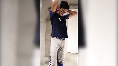 Three-way Fuck Part 1 - Ben, Clyde and Friends: Amateur Muscle Boys Oral Fun Group Sex