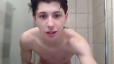 Cute Showers Boy - Gay Porn Webcam Twink