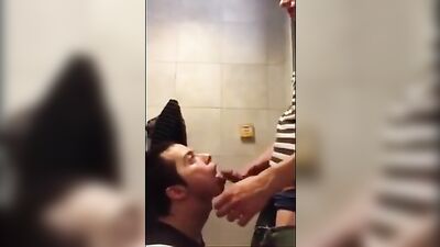 Dnzs Roomie Sucks and Swallows: The Amateur Oral Adventure!