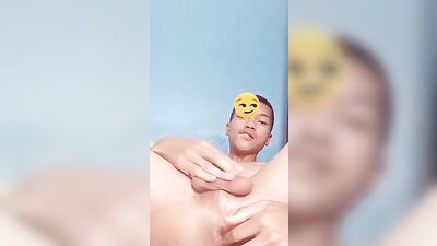 Asian Anal Delights: Moist Holes Revealed!