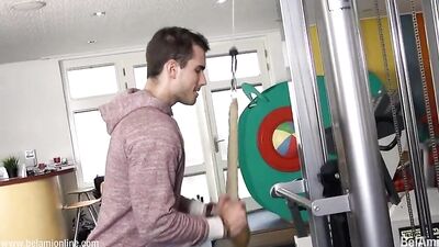 Raw Muscle Fuck: Bareback Cumshots for New Boys