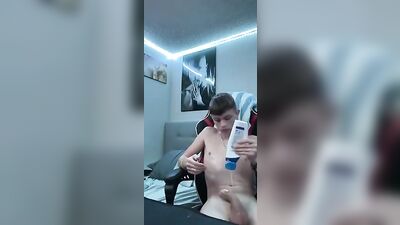 Young & Curious Body Works Cam Boys - Amateur Fun Solo Voyeur Twink Porn!