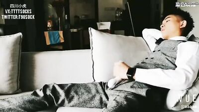 Shy Chinese Teen Cums Hard on Web-Cam - Big Asian Cock Jerk Off!