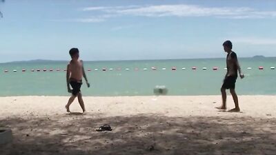 Asian Surprise: Big Cocks and Oral Action in Gay Porn Videos!