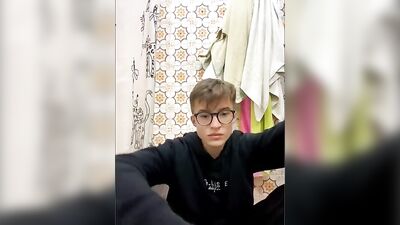 Hardcore Hung Harry! - Cum-hungry Cam Boys and Straight Boys in the Hot Spot!