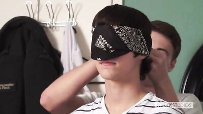 Twink Threesome: Raw Sex, Handjobs and Bareback Fun