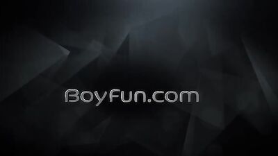 Raw Sex with Four Naughty Twinks: Action Ass Play Bareback Big Cocks Group Sex Oral