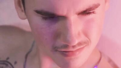 Leo Coles Bareback Bliss with Twinky Fellows!