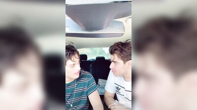 Gay Web-Cam Fun: Cute Amateurs on TikToc Tube!