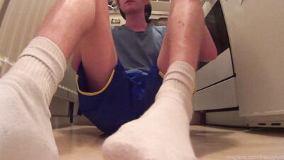 Boy Feet After A Jogging Gay Tube: Dirty Amateur Bisexual Blond Boys Foot Worship 190 characters