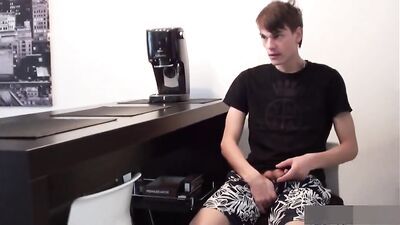 Gay Snack Ton Handjob Teen Cum Fetish Porn - Tons of Wanking Action!