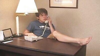 Gay Porn Twinks Reunite for Steamy Shower Sex & Fuck!