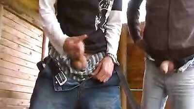 Gangbang in Public! Twink Jerks Expose their Bodies for Cum Shots