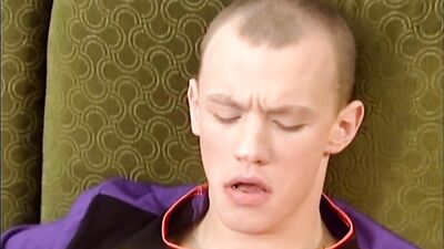 Flip Cum Boys Porn: Three-Way Creampie Action