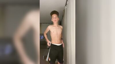 Young Studs Jizzing On Cam - Gay Teen Handjob Party