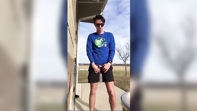 Teen Pissers - Amateur Fetish Public Outdoor Pee Teen Public Adventure!